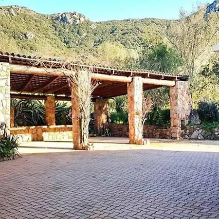 Villa Elisa, Un Paradis A *