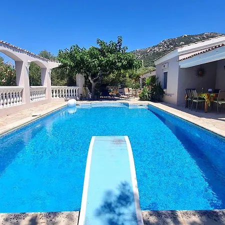 Villa Elisa, Un Paradis A