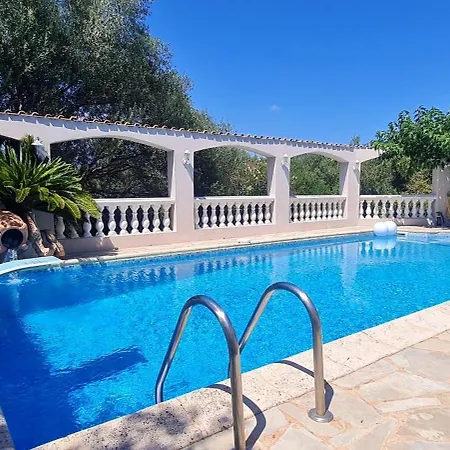 Villa Elisa, Un Paradis A